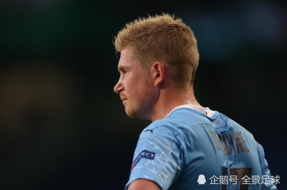 替补球员关键进球逆转比赛局势