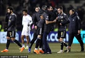 扑克后期怎么避免大错（扑克后期如何规避重大失误）