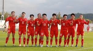 西媒：皇马引进阿诺德将进入关键时期 巴萨有意签下拉蒂乌