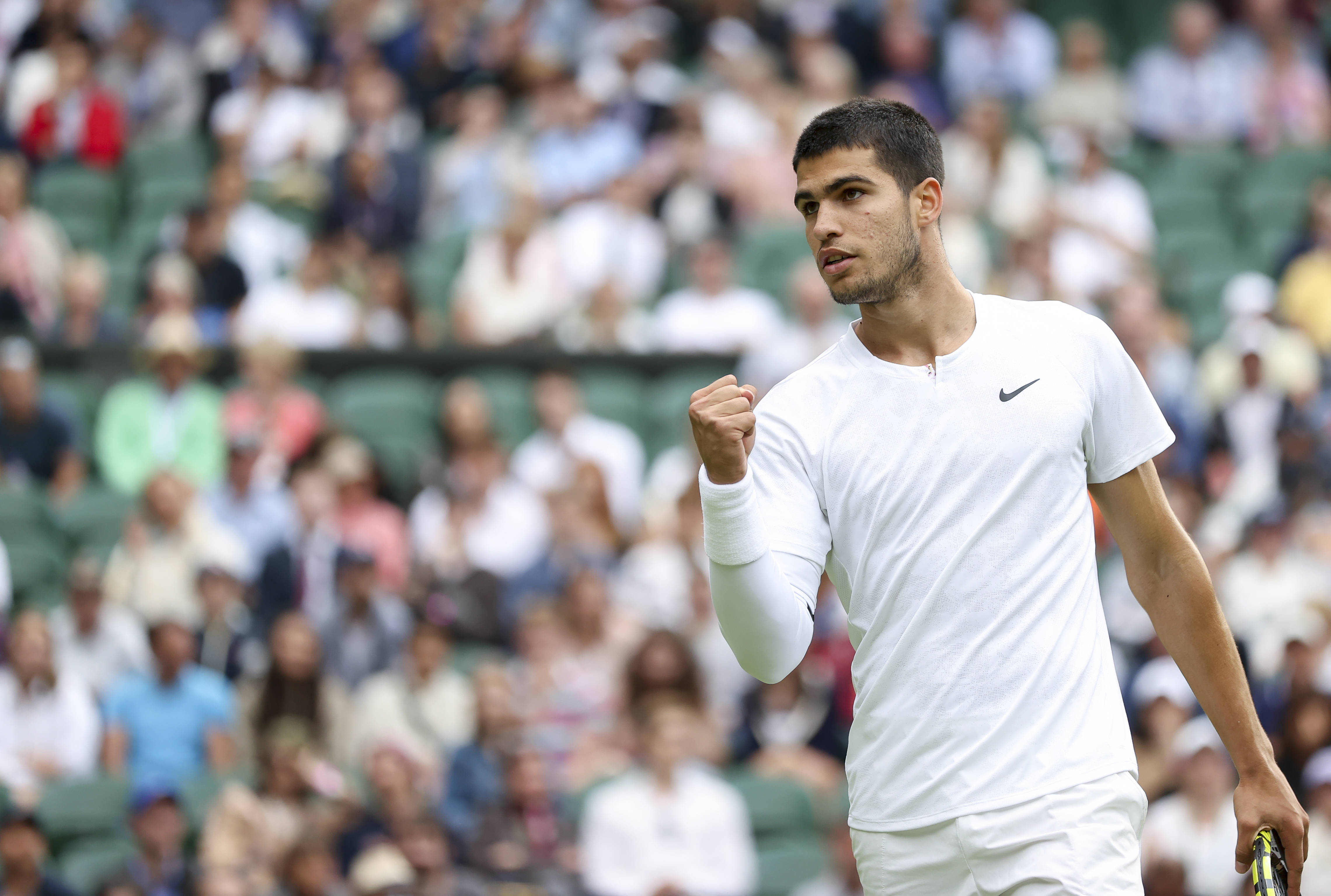 妻更是财力 妻更是财力